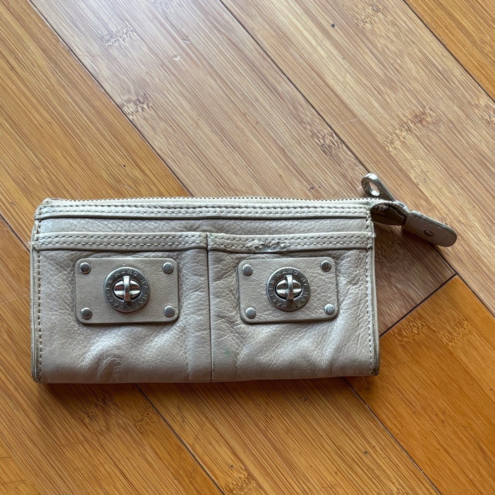 Marc Jacobs Beige Leather Wallet with Silver Accents